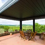 Panorama Nest Apartment